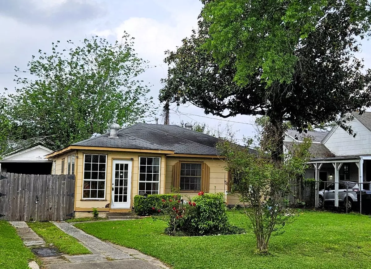 Houston, TX 77023,7567 Satsuma ST