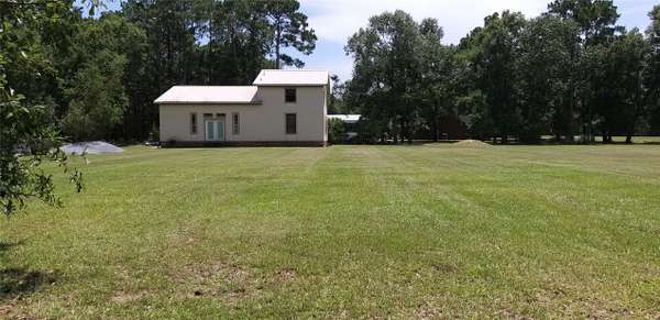 536 Indian Trails DR, Wallisville, TX 77597
