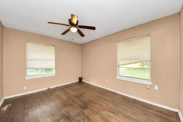 Houston, TX 77033,6122 Ridgeway DR