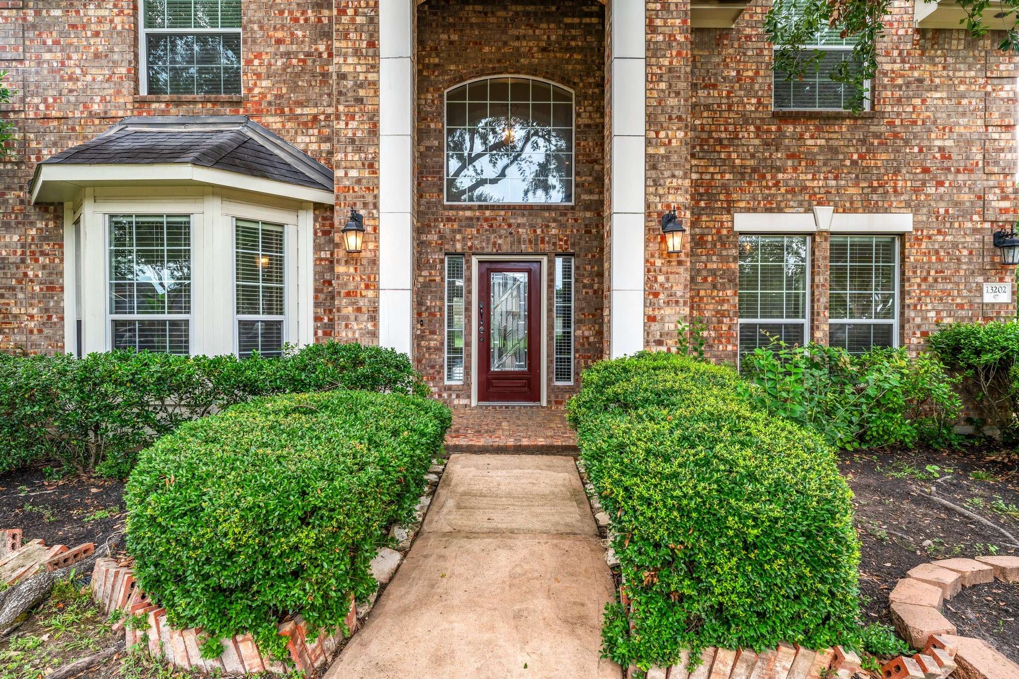 Sugar Land, TX 77498,13202 Brushy Knoll LN