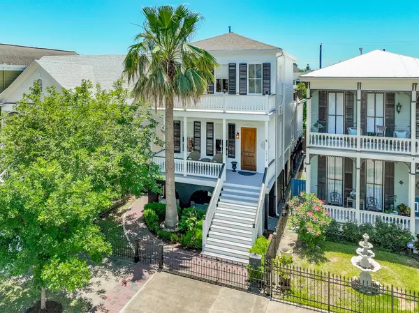 Galveston, TX 77550,1717 Winnie ST