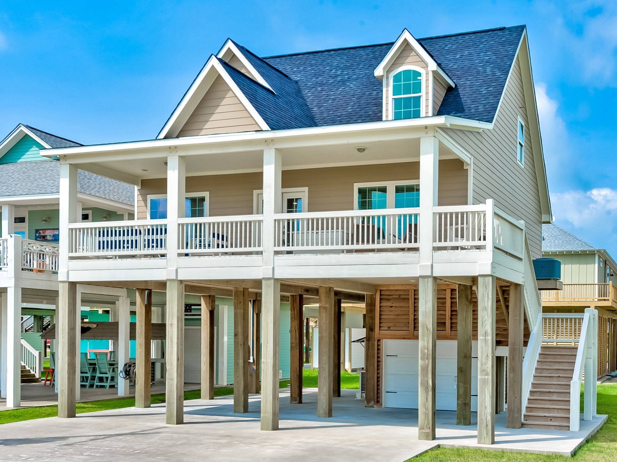Port Bolivar, TX 77650,977 Crane LN