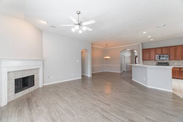 30 Fox Chapel PL, The Woodlands, TX 77382