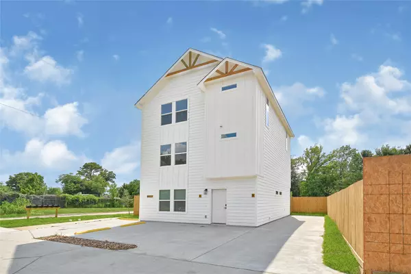 8023 BIRMINGHAM, Houston, TX 77028