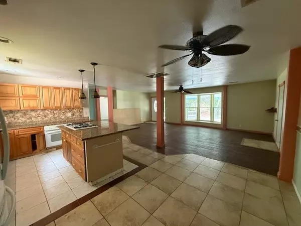 Alvin, TX 77511,804 Tovrea RD