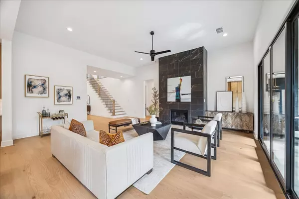 1249 Lamonte LN, Houston, TX 77018