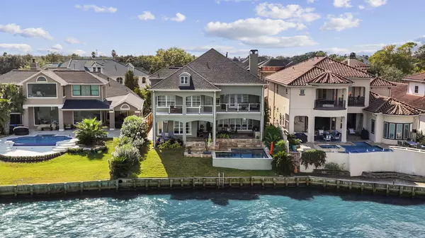 101 Blue Water WAY, League City, TX 77565