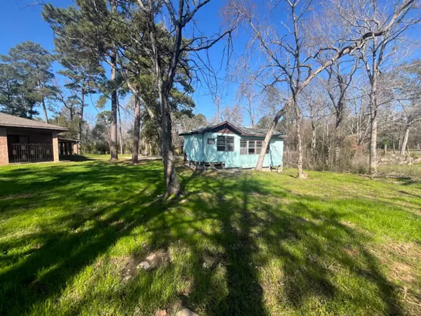 Livingston, TX 77351,136 Inlet DR