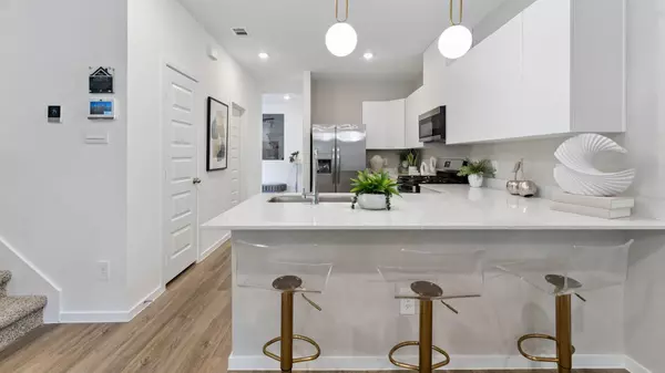 Houston, TX 77091,5932 Manning Oaks ST