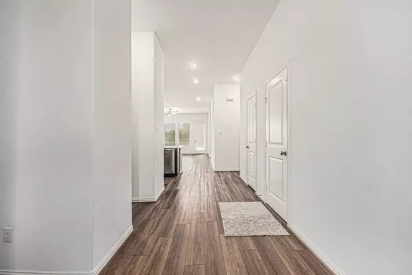 Mont Belvieu, TX 77523,15214 Lake Front DR