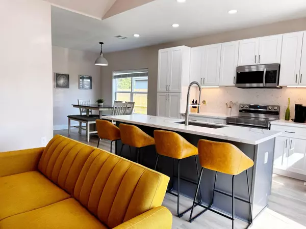 La Marque, TX 77568,711 Rosedale ST