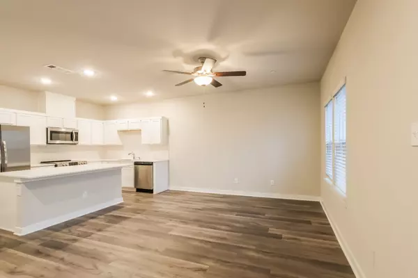 Shenandoah, TX 77385,345 N Centro CIR