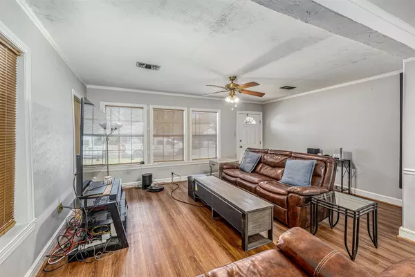 Baytown, TX 77520,501 Scott ST