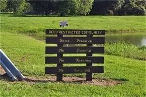 401 Rancho Chico TRL, Angleton, TX 77515