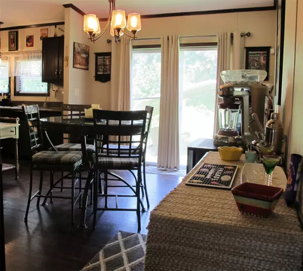 Huntsville, TX 77320,42 Landis Lake RD