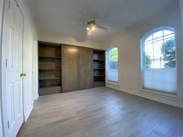 Houston, TX 77006,2506 Van Buren ST