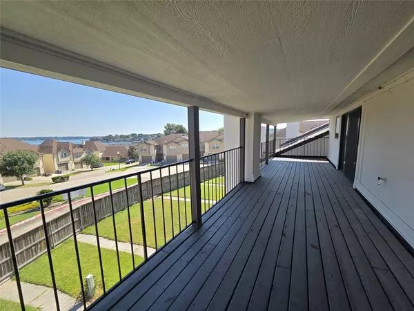 Montgomery, TX 77356,17578 Highway 105 W