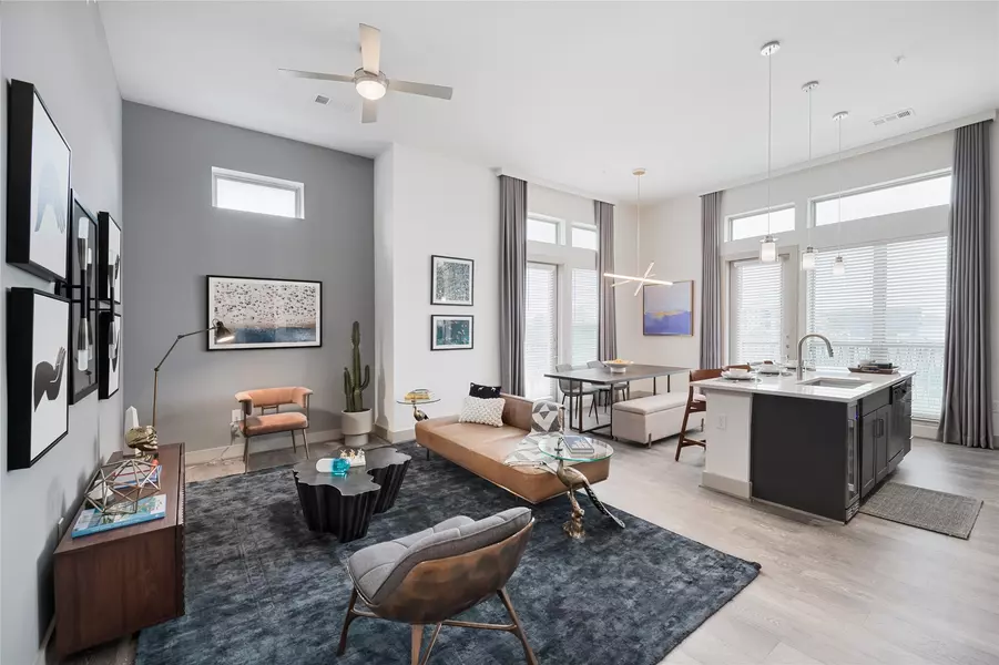 160 Birdsall ST #1223, Houston, TX 77007