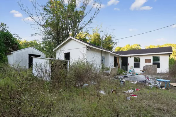 Houston, TX 77365,9621 Dogwood LN