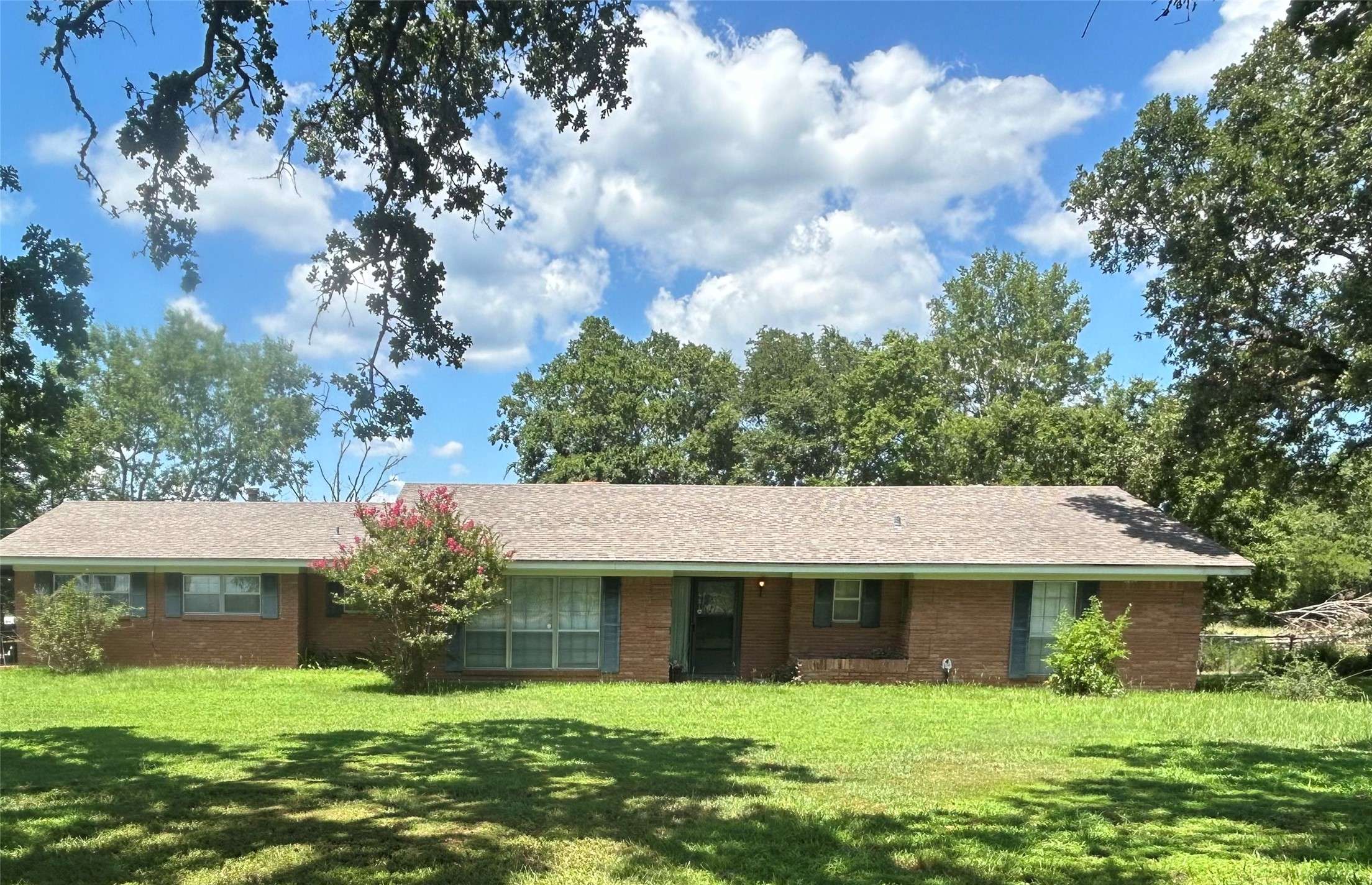 11837 US Highway 287 S,  Pennington,  TX 75856