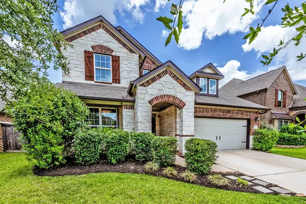 10938 Sarah Bluff LN, Cypress, TX 77433