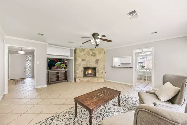 Seabrook, TX 77586,418 Forest Lake DR