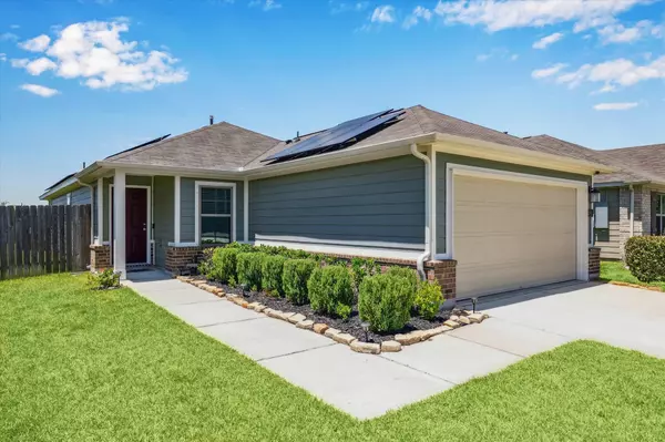 2493 Clydesdale LN, Alvin, TX 77511
