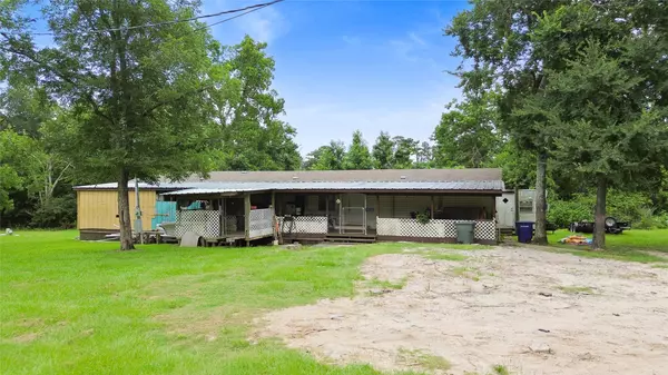 228 Geneva RD, Huntsville, TX 77320
