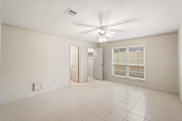 Houston, TX 77042,10834 Lynbrook DR #B