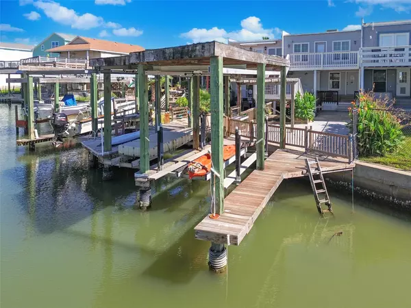 Tiki Island, TX 77554,45 Harbor CIR