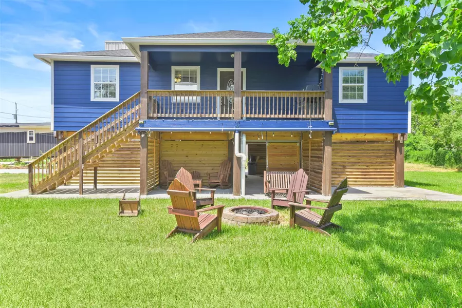 939 12th ST, Dickinson, TX 77539