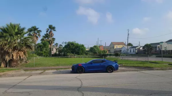 Galveston, TX 77550,3927 Ball
