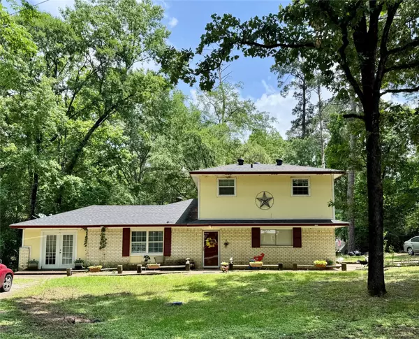 20 Cottonwood RD, Trinity, TX 75862