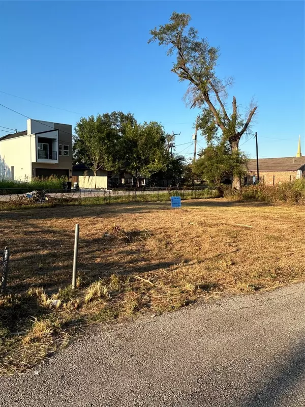 Houston, TX 77020,4434 Noble ST