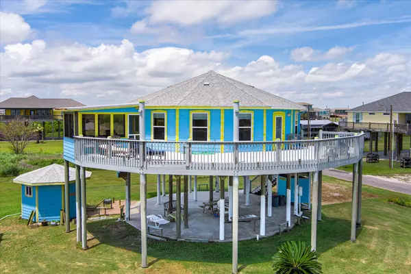 Crystal Beach, TX 77650,865 Main ST