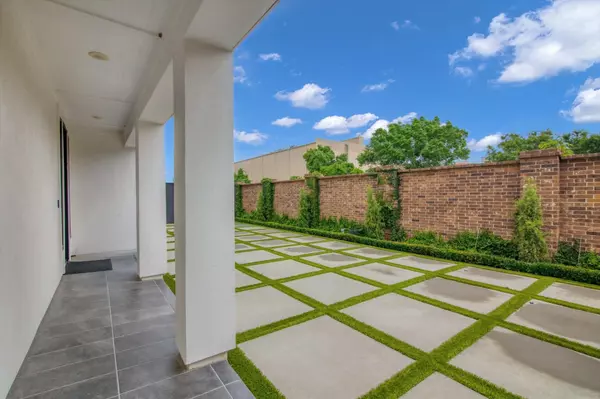 Houston, TX 77055,3502 Dorset Cliff LN