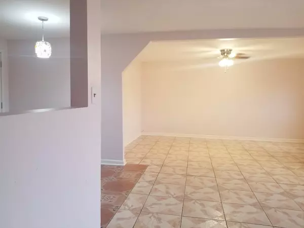 Houston, TX 77051,10006 Chesterfield DR