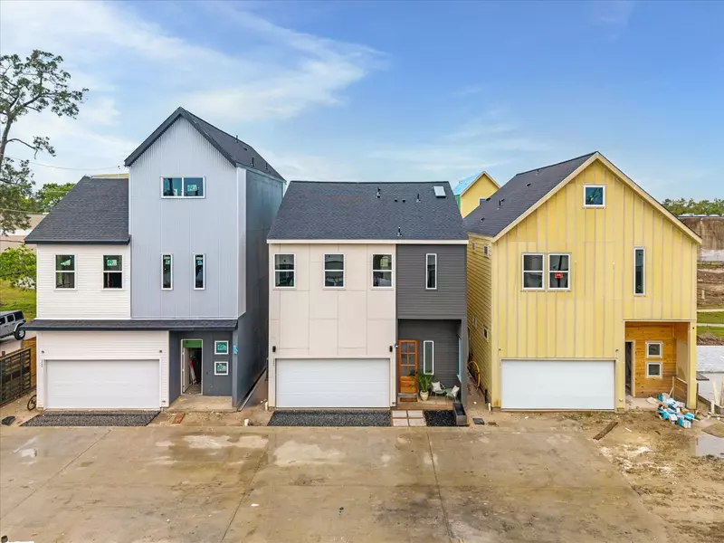 3907 Yale Heights DR, Houston, TX 77018