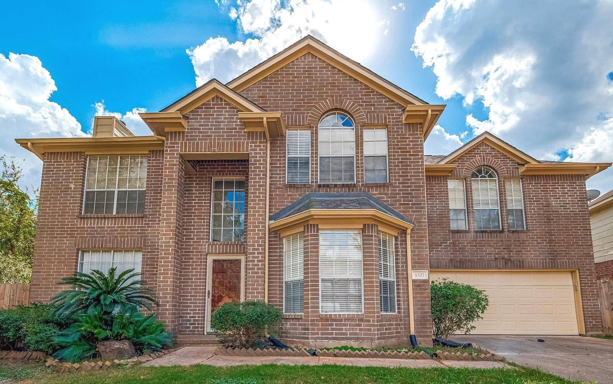 3307 Twelve Oaks LN, Missouri City, TX 77459