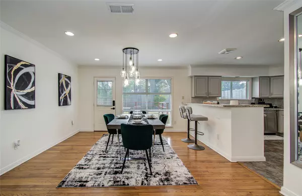 Houston, TX 77056,5329 Pagewood LN