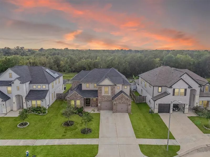 5010 Trembling Aspen LN, Rosenberg, TX 77471