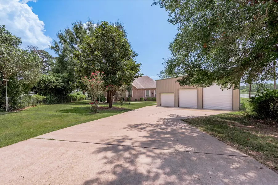 206 Lake Front DR, Trinity, TX 75862
