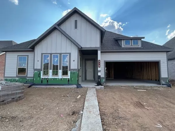 318 Legacy Point DR, Sealy, TX 77474