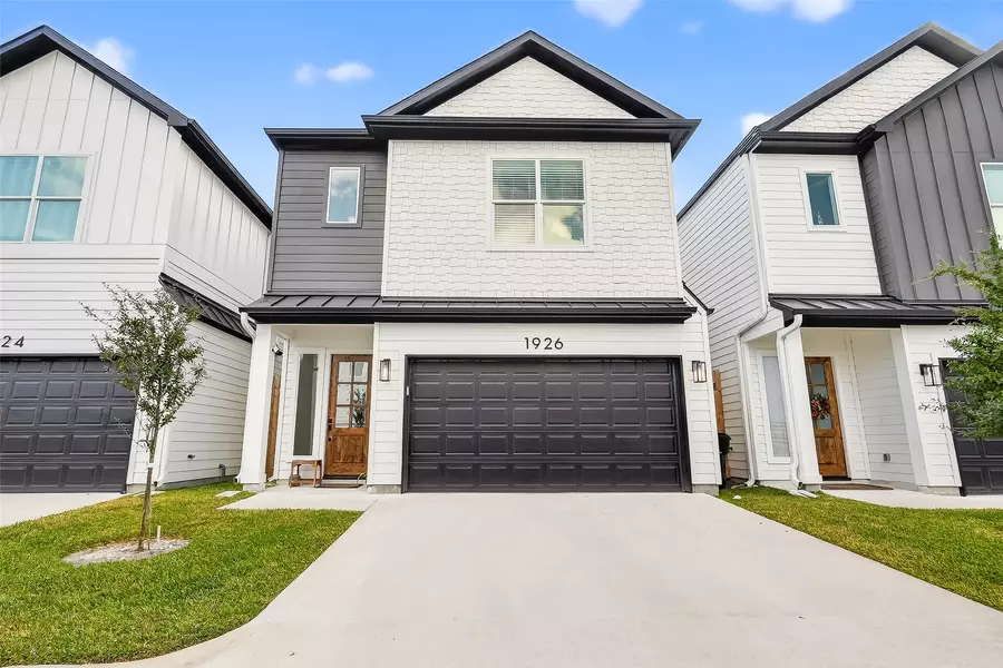 1926 Hoskins DR, Houston, TX 77080