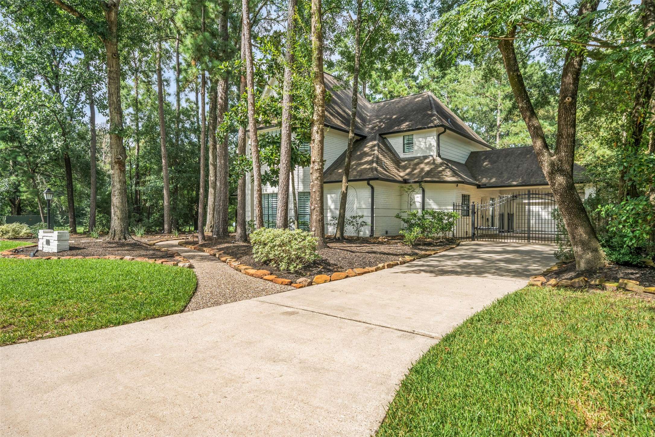 The Woodlands, TX 77381,42 Golden Shadow CIR