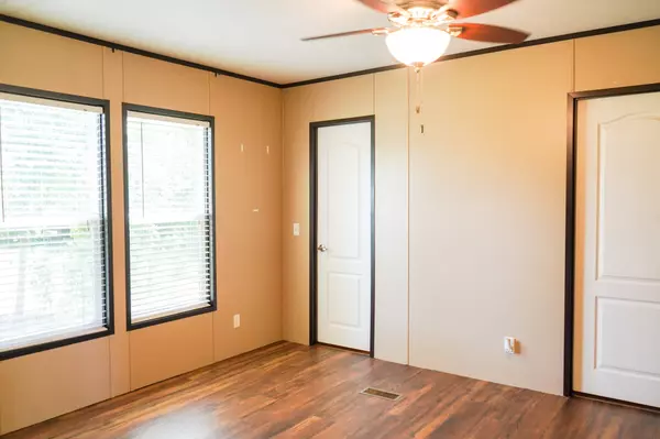 Baytown, TX 77520,114 1/2 Foster ST