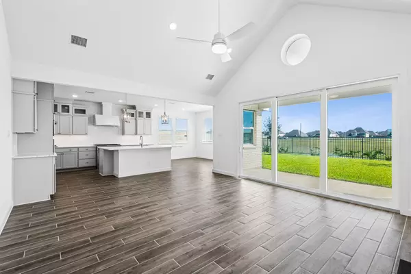 Mont Belvieu, TX 77535,12907 Old Fashion CIR