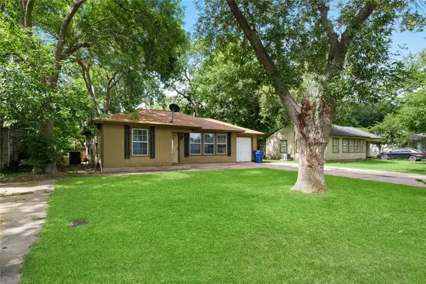 Angleton, TX 77515,1008 Southampton ST