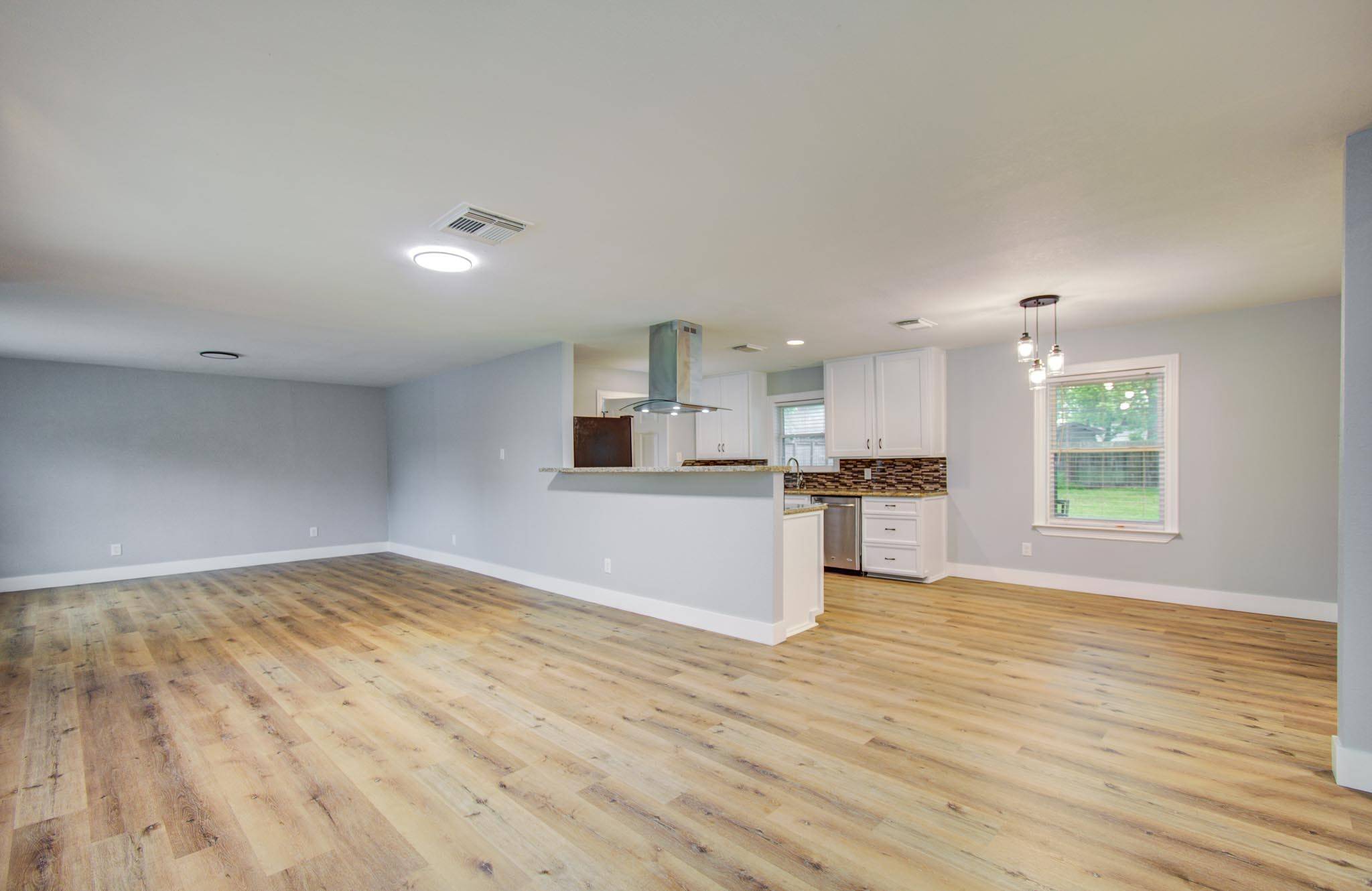 Houston, TX 77092,4914 W 43rd ST