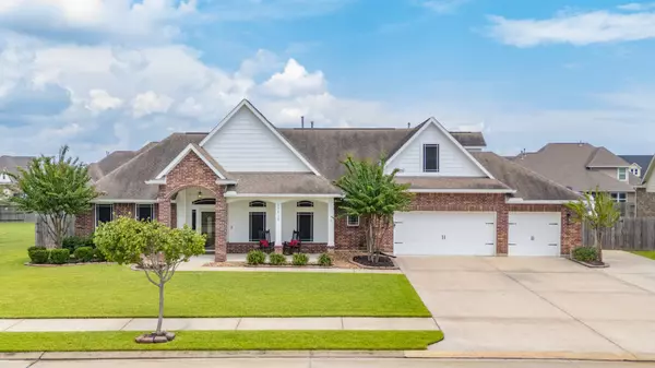 13914 Belmont CIR, Mont Belvieu, TX 77523